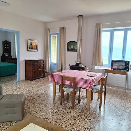 La Cuccia Del Sole Panoramische Met Zwembad Cortemilia
